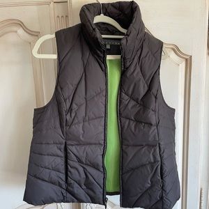 Kenneth Cole reaction brown vest